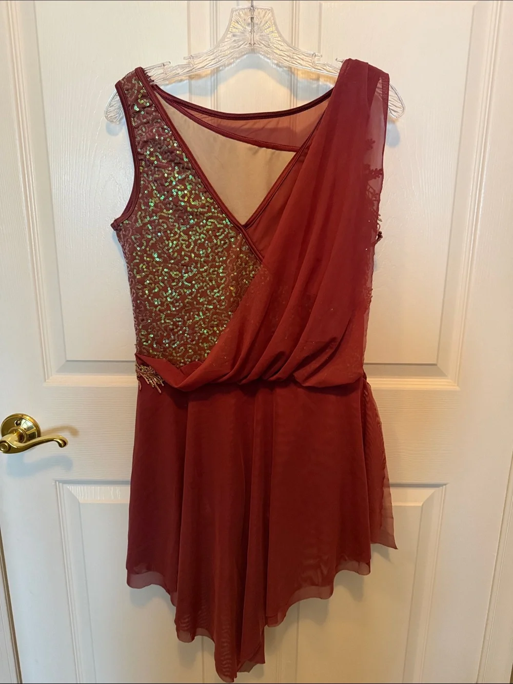 N/A sleeveless burgundy
